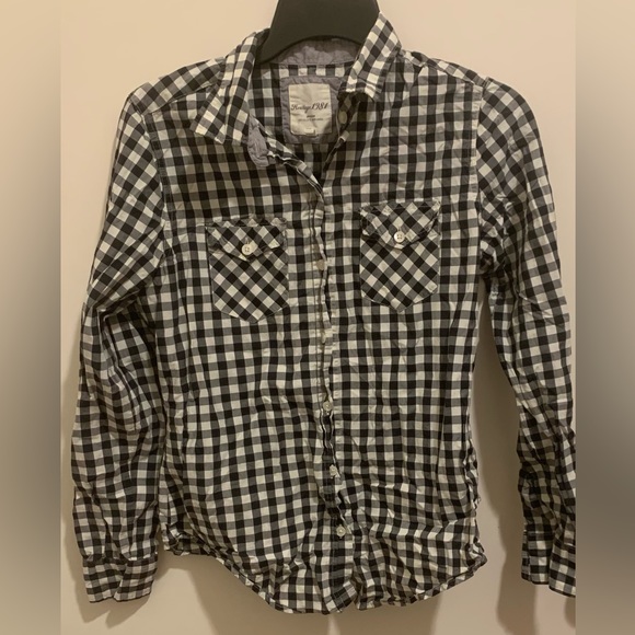 Juniors snap button plaid top size medium - Picture 4 of 4